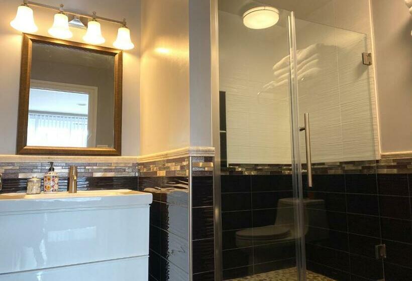 اتاق استاندارد با بالکن, Alina & Fanny   Philadelphia 1210 Mt Vernon St