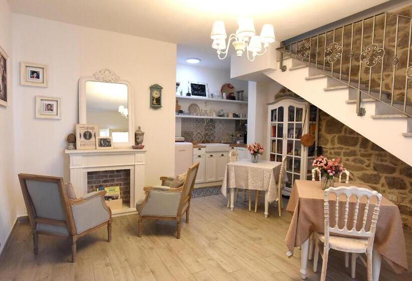 غرفة قياسية مزوَّدة بشُرفة, La Dimora Di San Simplicio