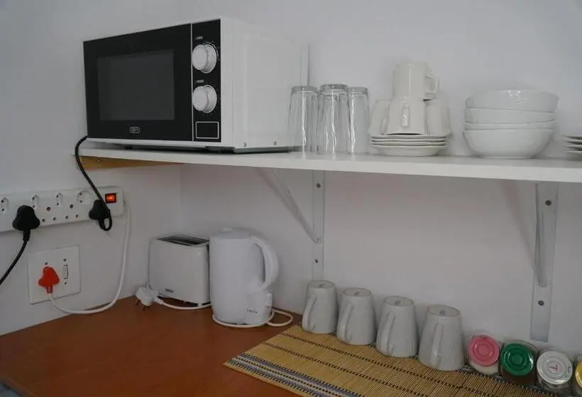 スタンダード4人部屋, Outentique Accommodation