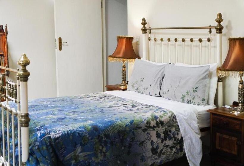 اتاق استاندارد چهار تخته, Outentique Accommodation