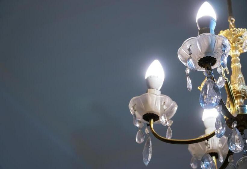 اتاق لوکس سه تخته, Outentique Accommodation