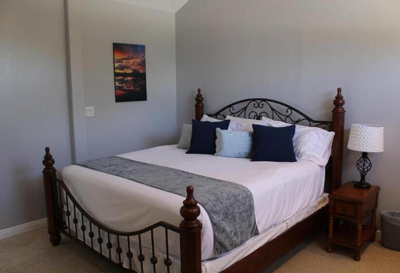 غرفة قياسية سرير كينج, Swallow Cove