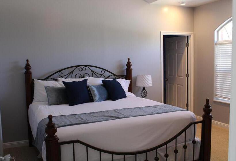 غرفة قياسية سرير كينج, Swallow Cove