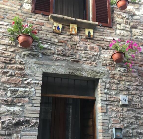 스탠다드 트리플 룸, Affittacamere Mirella