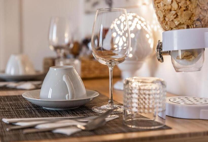 اتاق استاندارد با تخت بزرگ, Capruzzi Guest House