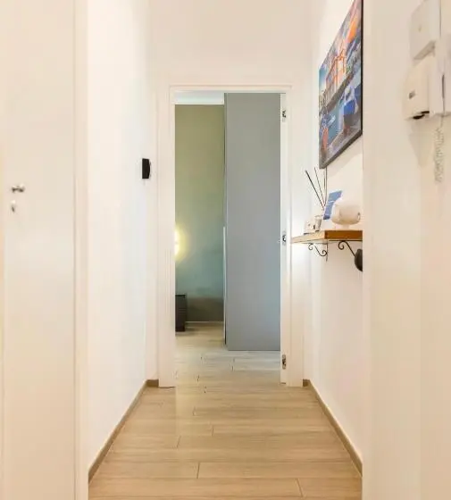 اتاق لوکس با بالکن, Capruzzi Guest House