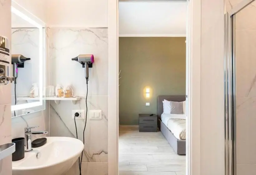 اتاق لوکس با بالکن, Capruzzi Guest House