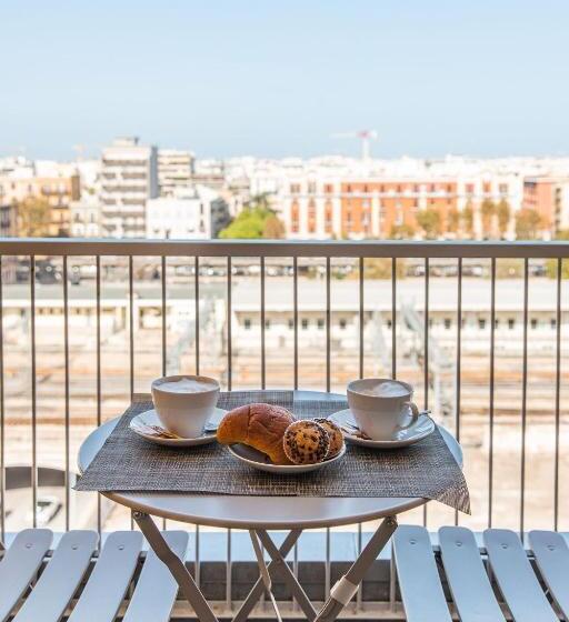 اتاق لوکس با بالکن, Capruzzi Guest House