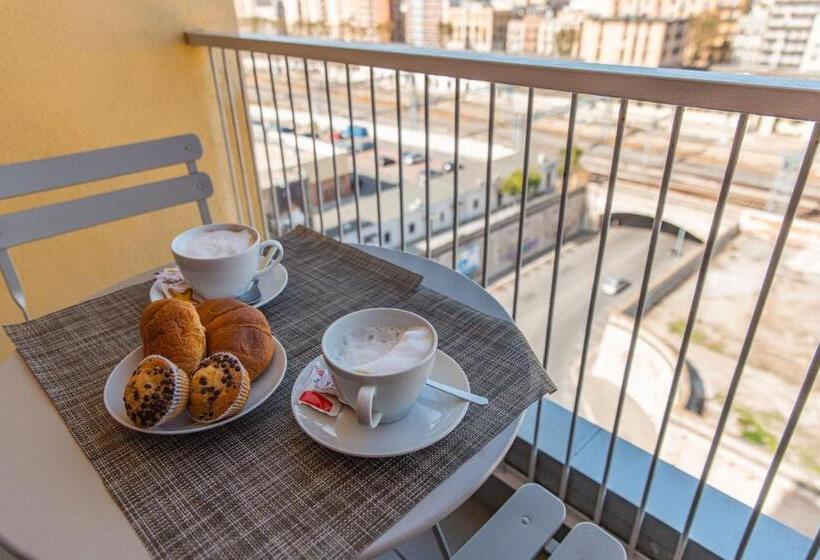 اتاق لوکس با بالکن, Capruzzi Guest House