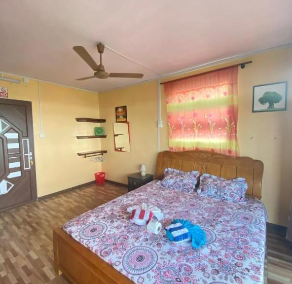 اتاق لوکس, La Rosedepine Chez Mariani Chez L Habitant