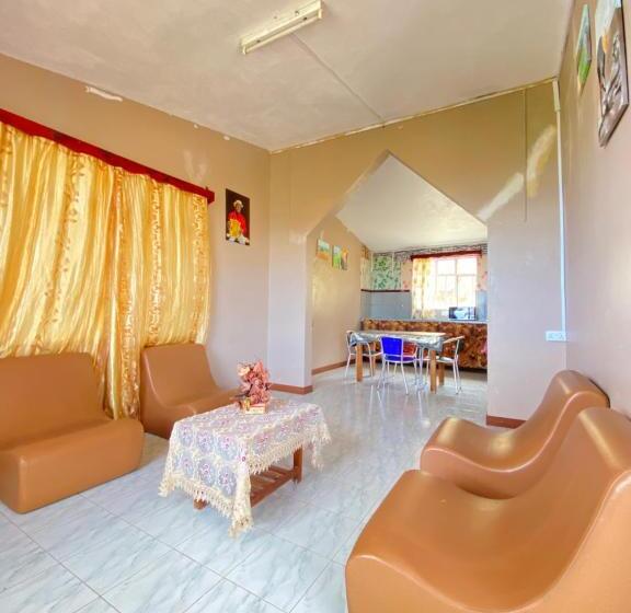 سوییت خانوادگی, La Rosedepine Chez Mariani Chez L Habitant