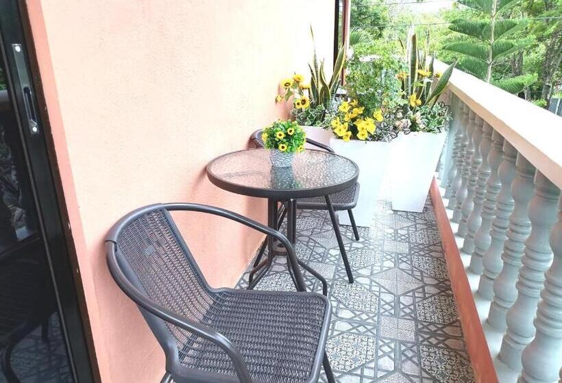 Quarto Superior, Solsken Guest House