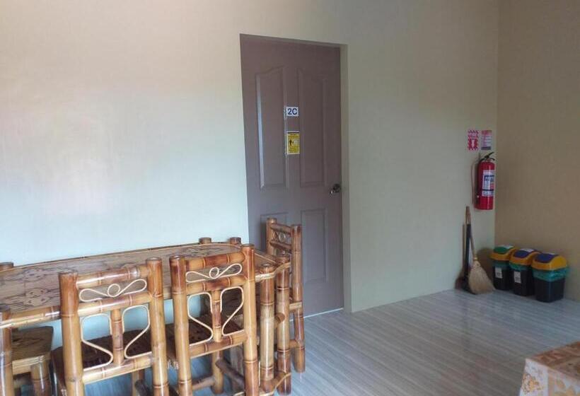 Quarto Estandar, Solsken Guest House
