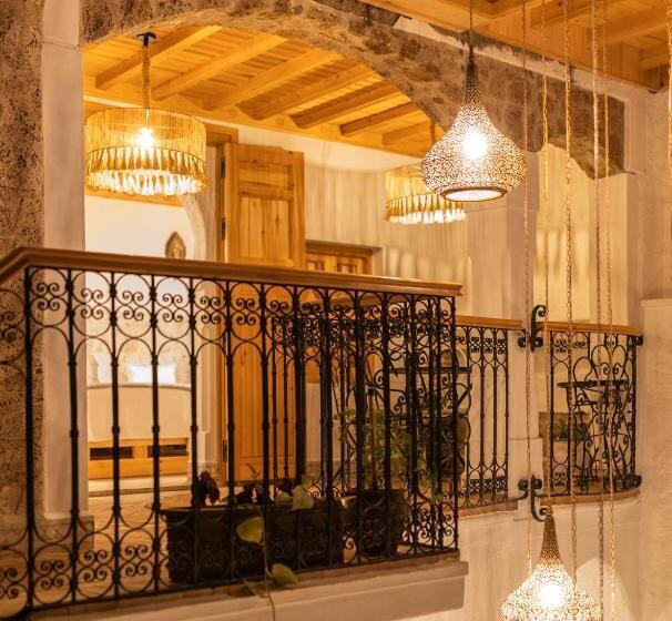 اتاق لوکس با بالکن, Riad Nila