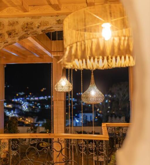 اتاق لوکس با بالکن, Riad Nila