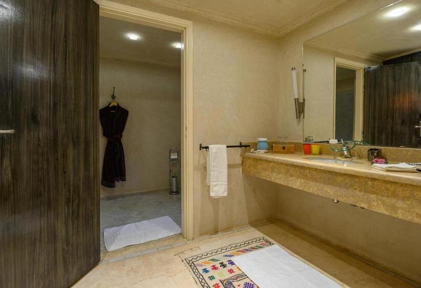 اتاق استاندارد با چشم‌انداز استخر, Prestige Du Souss