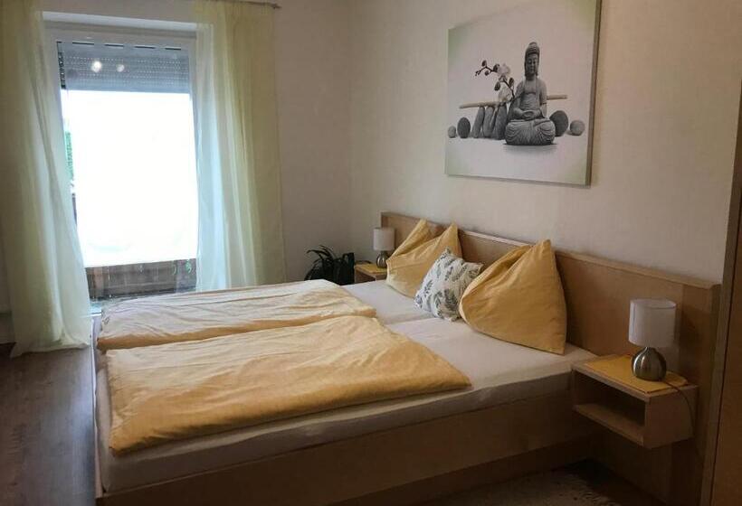 חדר סטנדרט עם מרפסת, Gasthof Zur Seeburg