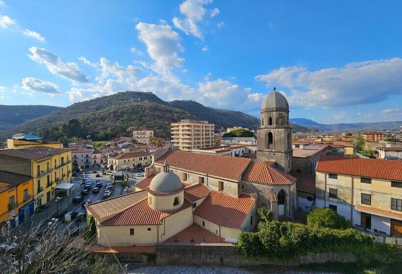 غرفة قياسية مزوَّدة بشُرفة, B&b Dei Rota Affittacamere Mercato San Severino Salerno