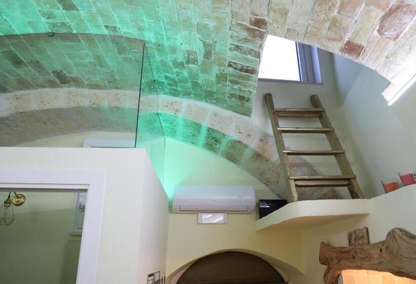 غرفة ديلوكس رباعية, C Era Una Volta..