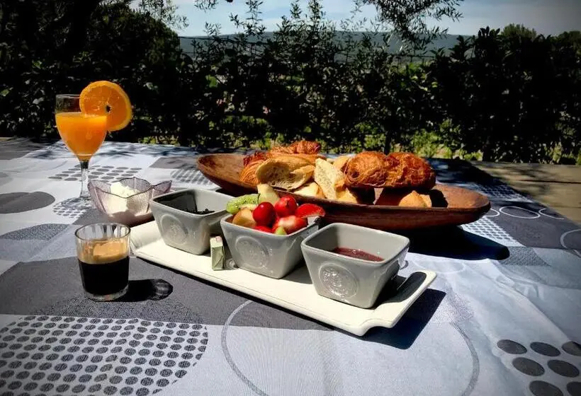 اتاق استاندارد با چشم‌انداز باغ, Guesthouse Du Moulin