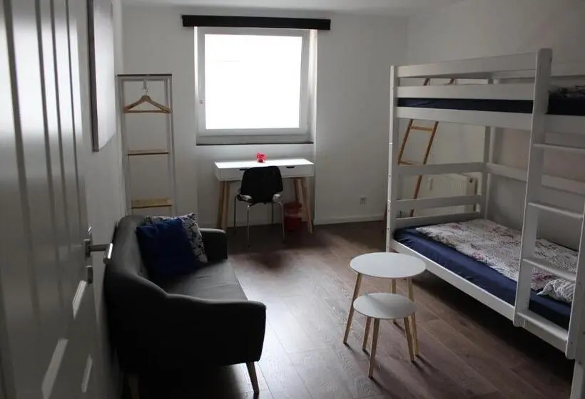 4ベッドルームクラシックタイプ, Rooms In Shared House Saarbrucken Center