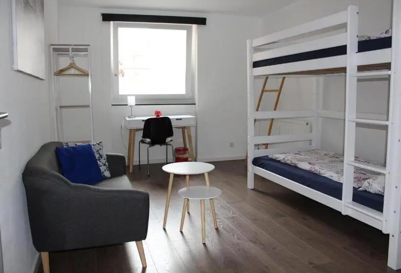 4ベッドルームクラシックタイプ, Rooms In Shared House Saarbrucken Center