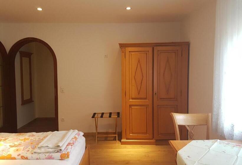 Номер Стандарт, Waldpension