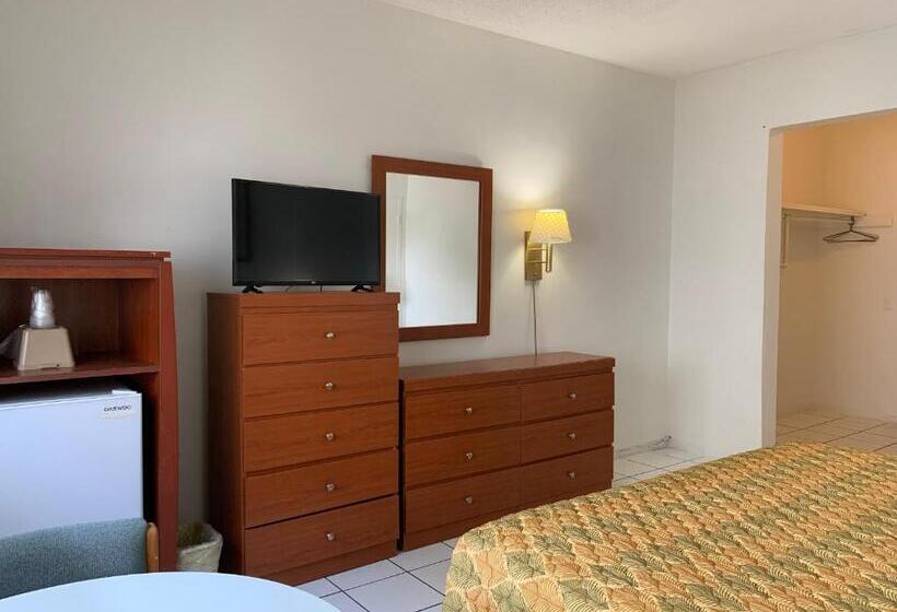 适合残疾人士使用的带超级大床的标准间, International Inn On The Bay