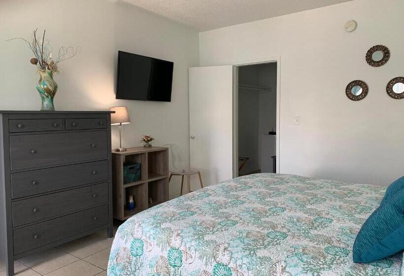 带大床的标准间, International Inn On The Bay