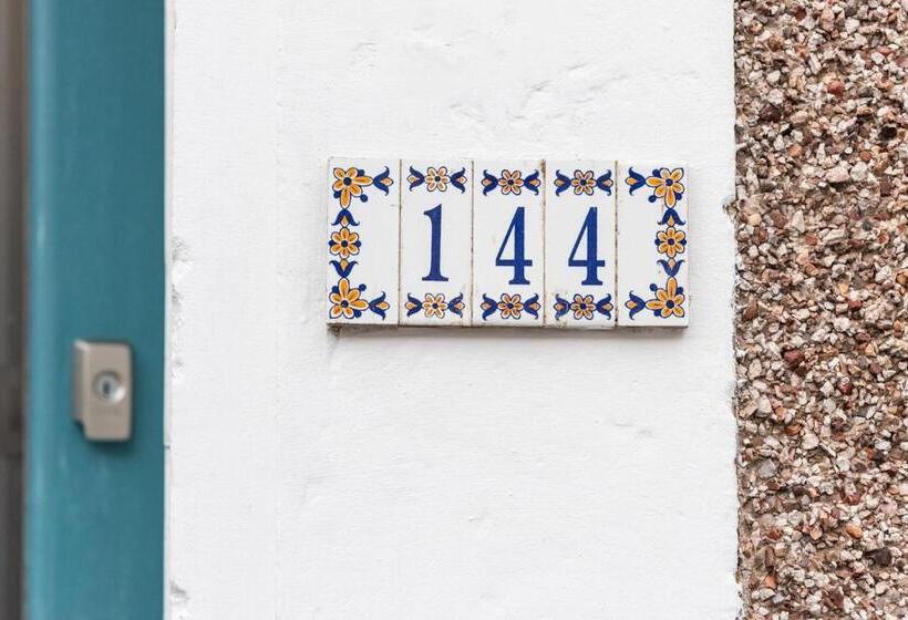 스탠다드 룸 공동 욕실, 144 Lower Cheltenham Place