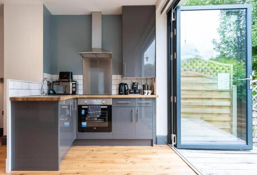 스탠다드 룸 킹사이즈 침대, 144 Lower Cheltenham Place