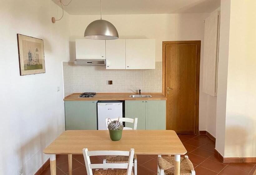 Люкс, Botanea Guest House