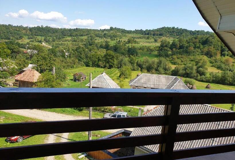 Номер Стандарт с Балконом, Popas In Breb