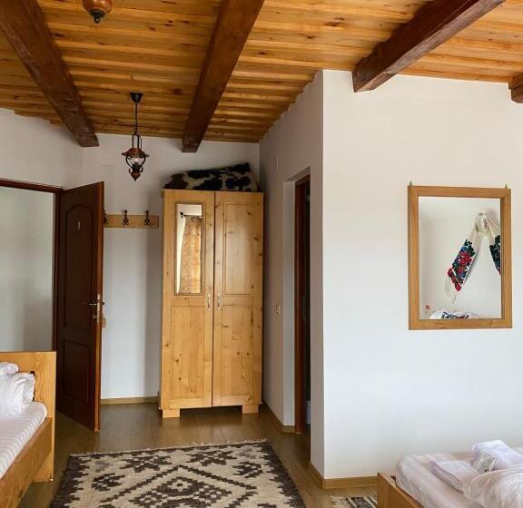 Номер Стандарт с Балконом, Popas In Breb