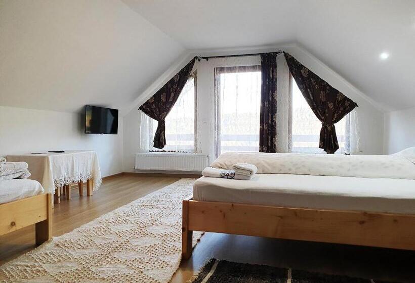 Трехместный Номер Superior, Popas In Breb