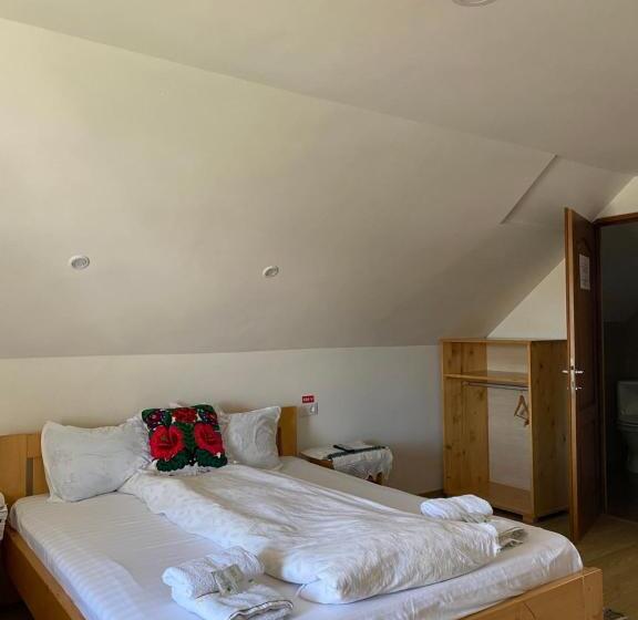 Трехместный Номер Superior, Popas In Breb