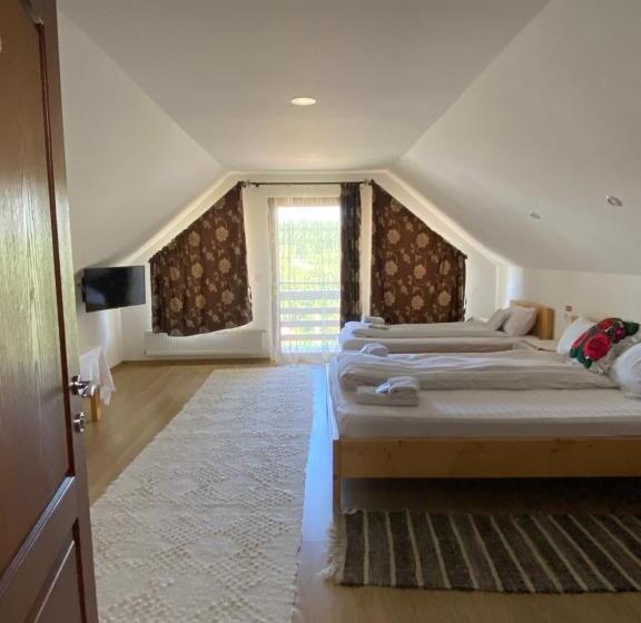 Трехместный Номер Superior, Popas In Breb