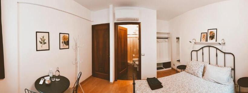 Chambre Standard, Riviera Garibaldi