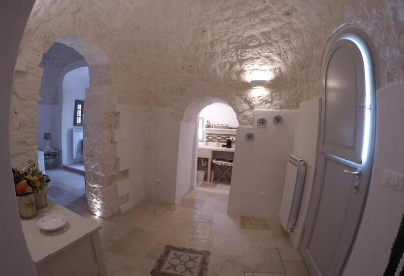 דירת חדר, Trulli Giaci&mauri