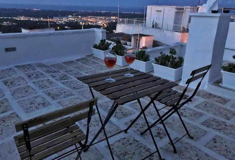 Deniz Manzaralı Teraslı Standart Oda, Radici Ostuni