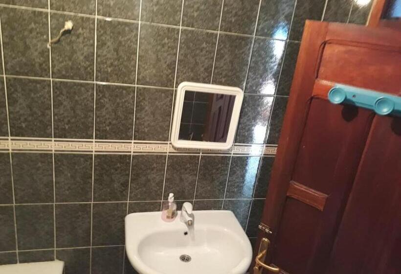 اتاق راحتی سه تخته, Harmony