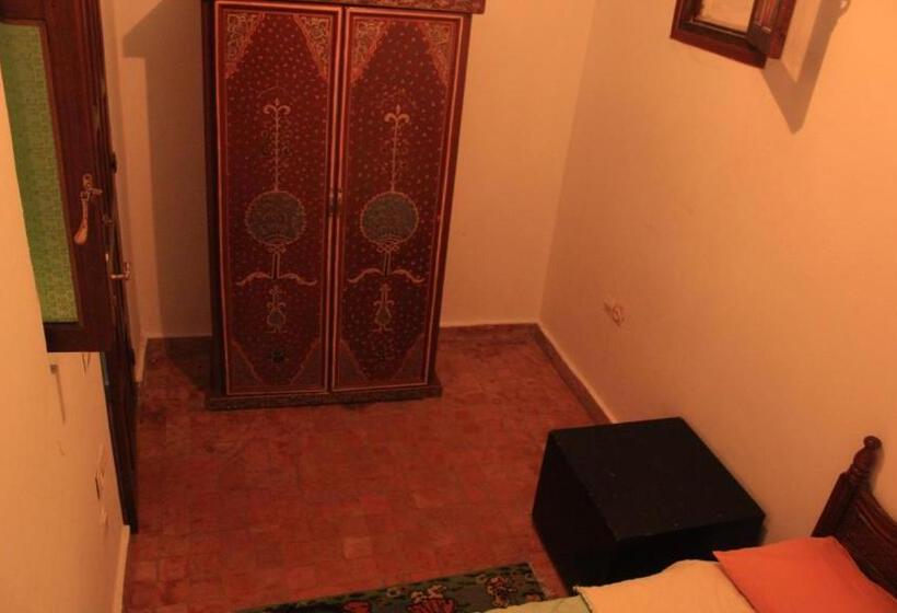 اتاق استاندارد با سرویس بهداشتی مشترک, Harmony