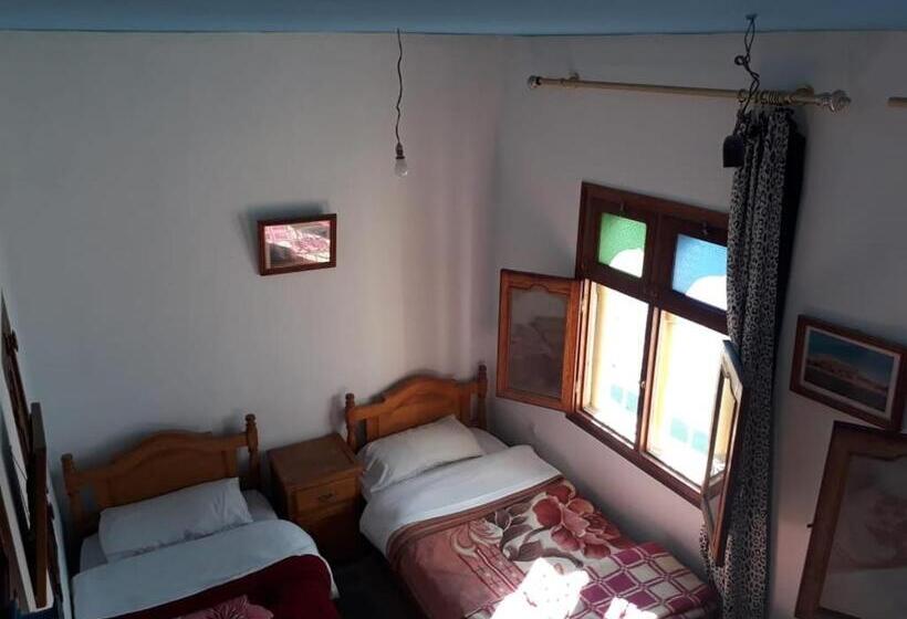 اتاق راحتی سه تخته, Harmony