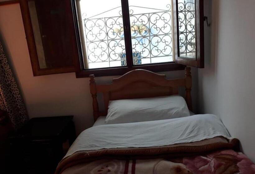 اتاق راحتی سه تخته, Harmony