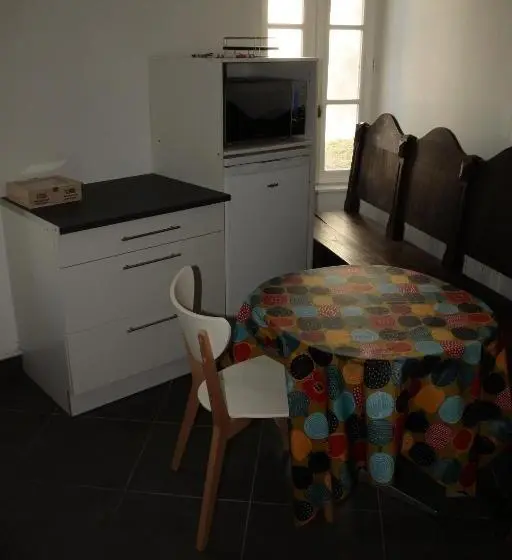 آپارتمان 1 خوابه همکف, Hostel Du Lapin Blanc
