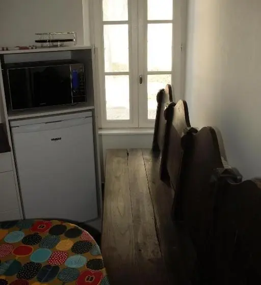 آپارتمان 1 خوابه همکف, Hostel Du Lapin Blanc