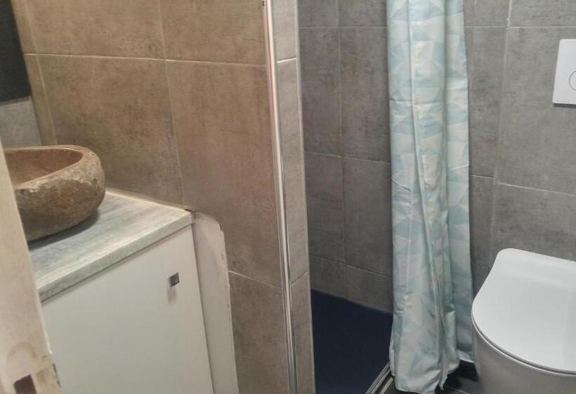 آپارتمان 3 خوابه, Hostel Du Lapin Blanc