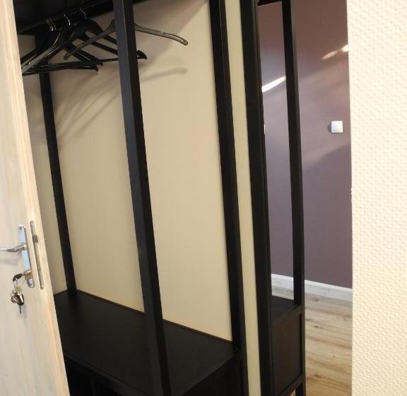 Standardrum, Kerámia Vendégszobák