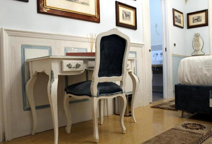 اتاق استاندارد, Les Suite Royales