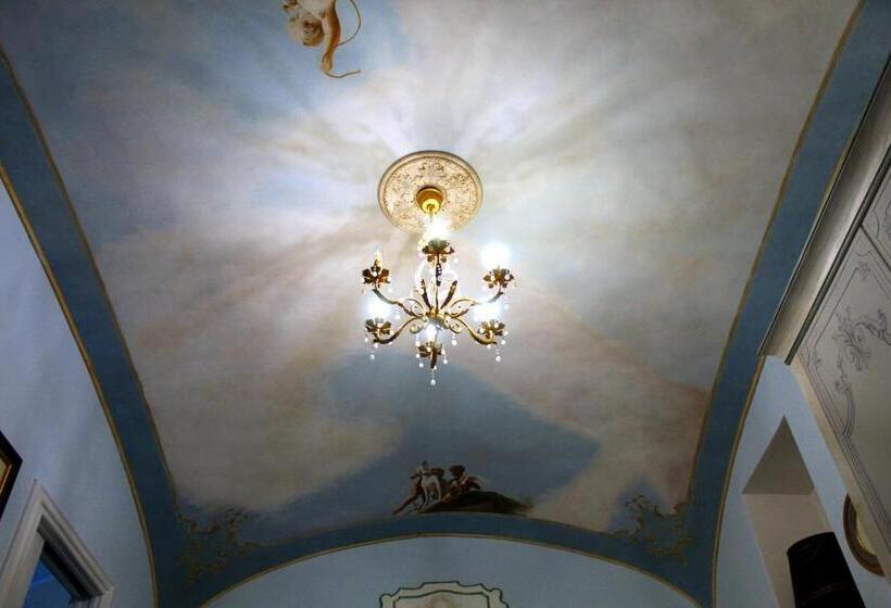 اتاق استاندارد, Les Suite Royales